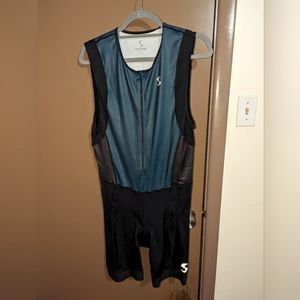 Synergy Triathlon suit - like new